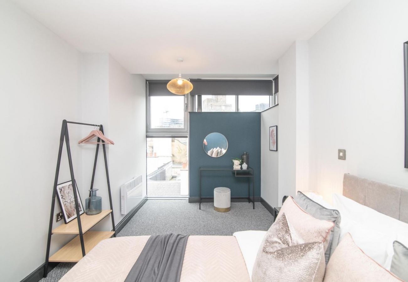 Apartment in Birmingham - Temple St