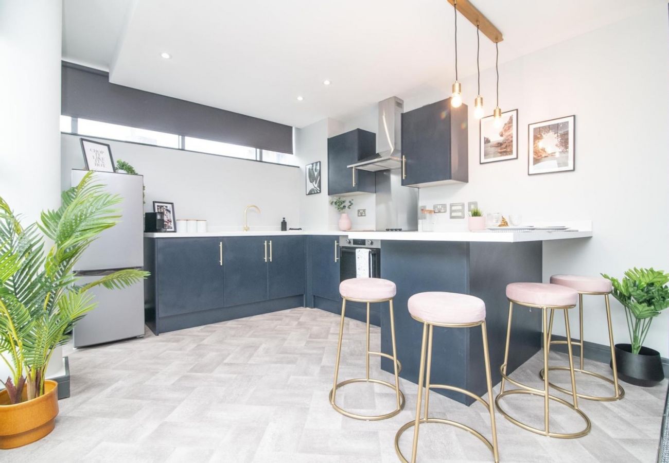 Apartment in Birmingham - Temple St