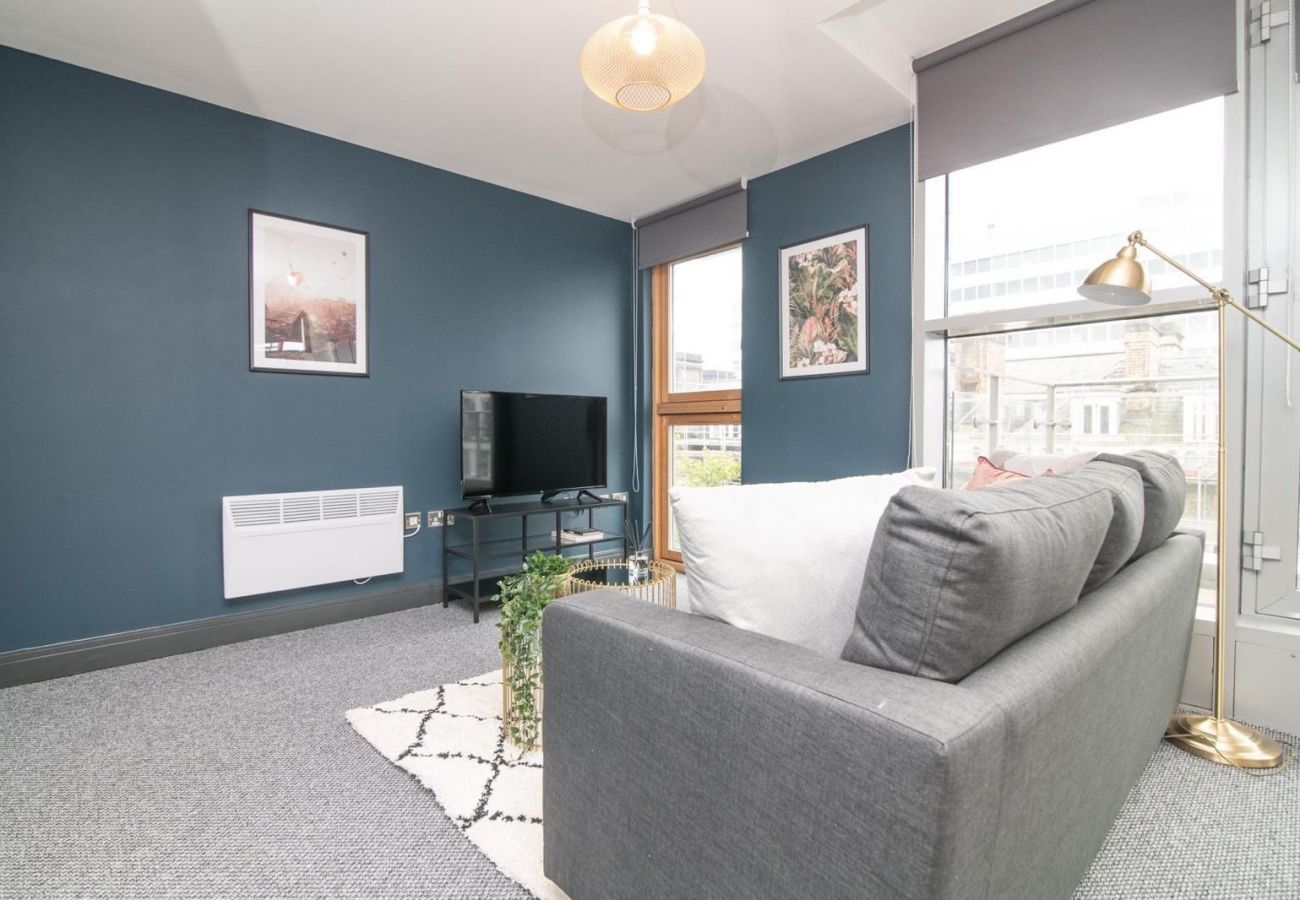 Apartment in Birmingham - Temple St
