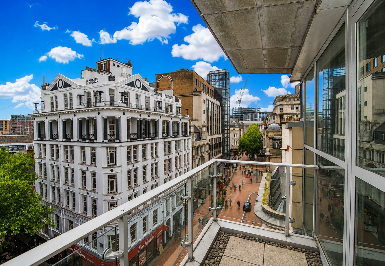 Apartment in Birmingham - Temple St