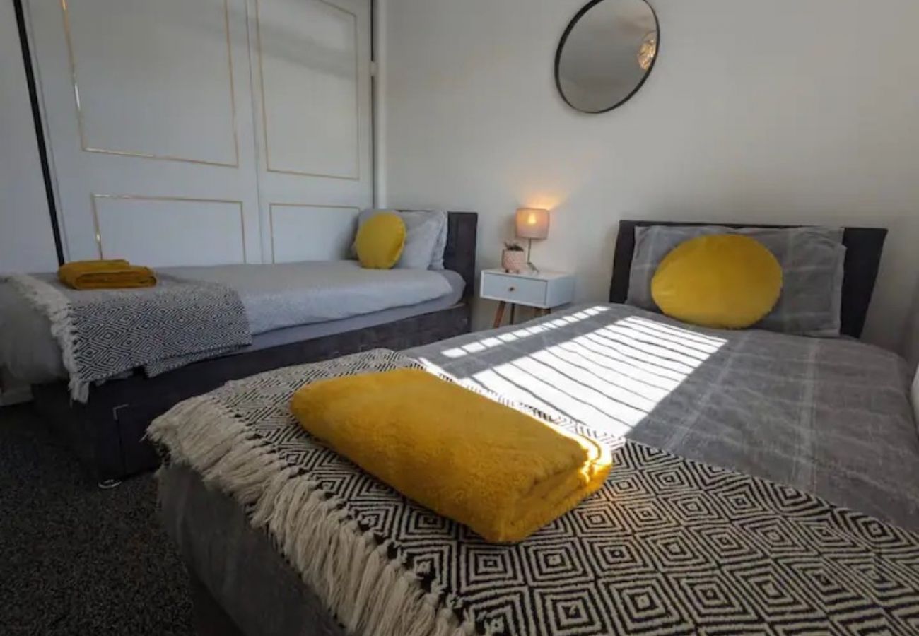 Apartment in Bradford - Harrogate Terrace