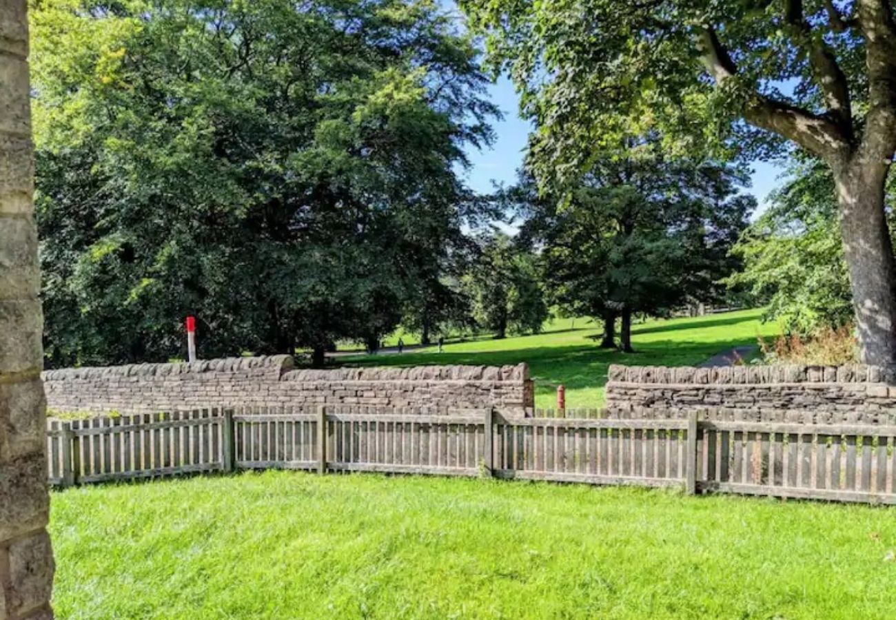 Apartment in Bradford - Harrogate Terrace