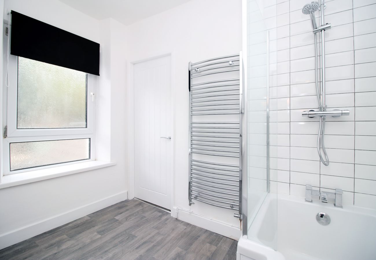 House in Ynysybwl - Robert Street