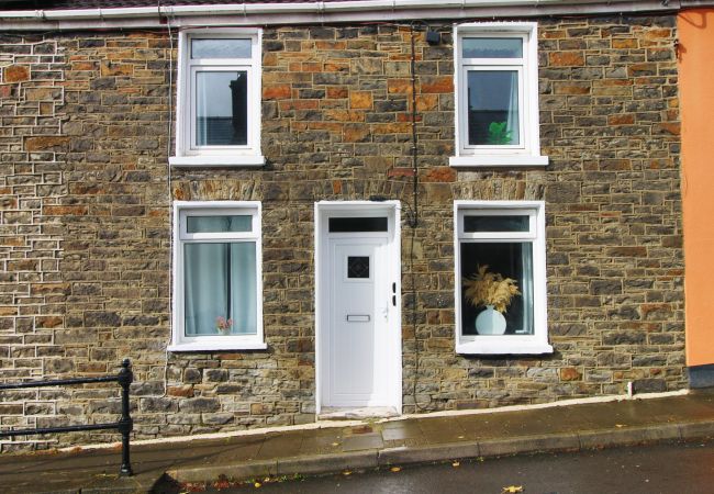 House in Mountain Ash - Seymour Street House in Mountain Ash - Seymour Street