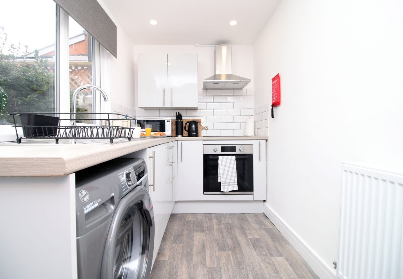 House in Mountain Ash - Seymour Street