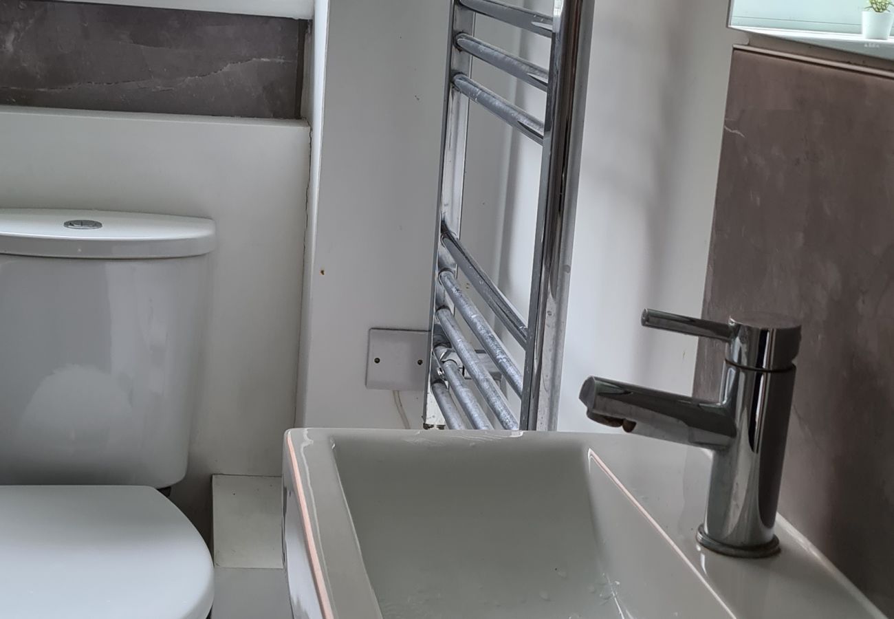 Apartment in Hinckley - Station Road 1