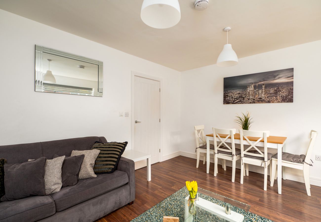 Apartment in Hinckley - Station Road 1