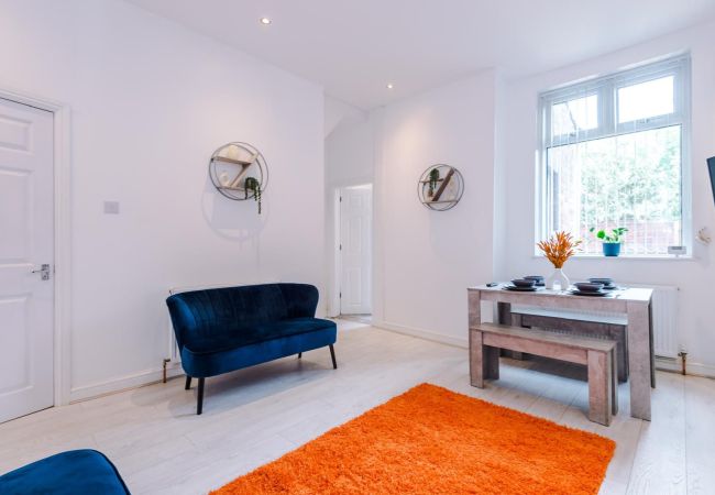 House in Oldham - Hollins Road House in Oldham - Hollins Road