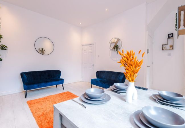 House in Oldham - Hollins Road House in Oldham - Hollins Road