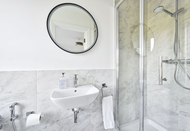 House in London - Hart House House in London - Hart House