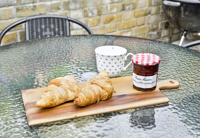 House in London - Hart House House in London - Hart House