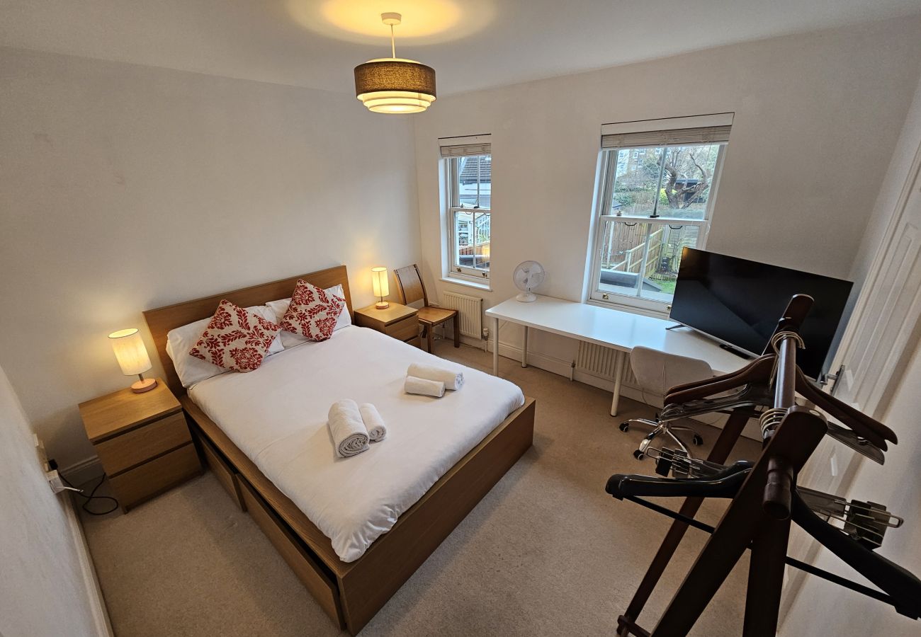 House in London - Hart House