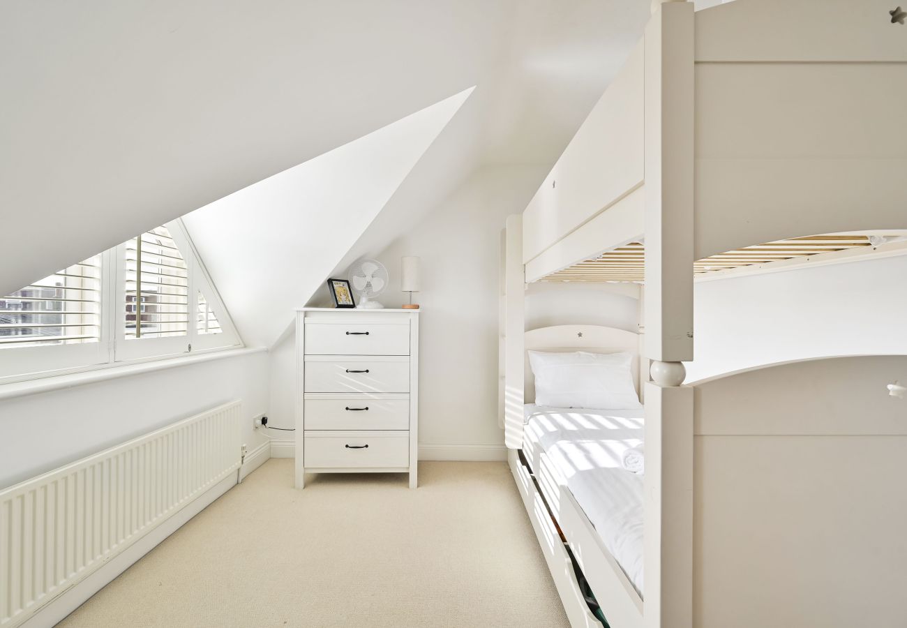 House in London - Hart House