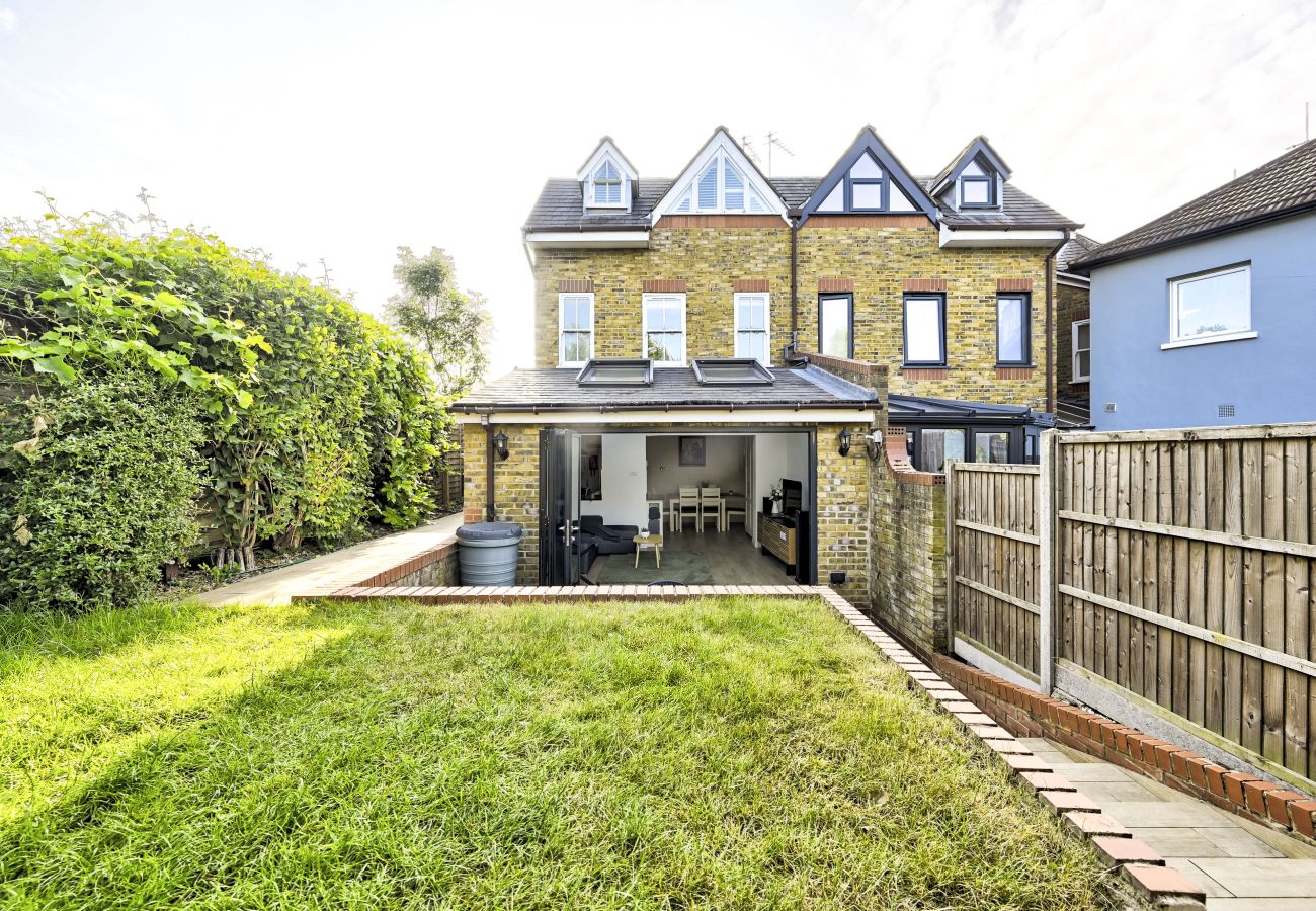 House in London - Hart House