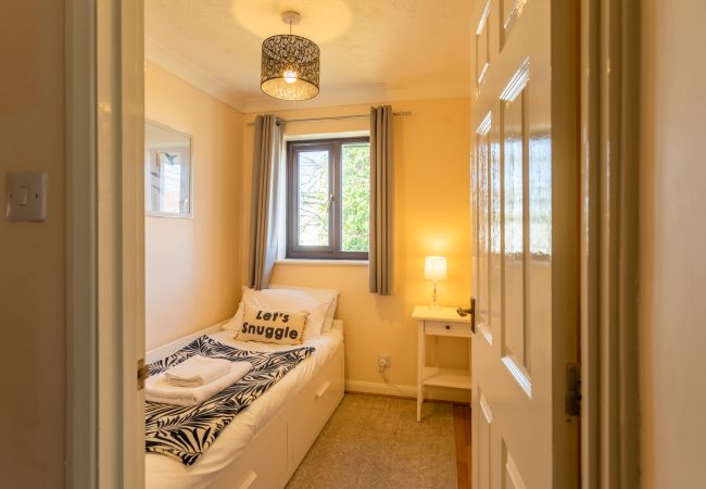 House in Colchester - Tollgate Court House in Colchester - Tollgate Court