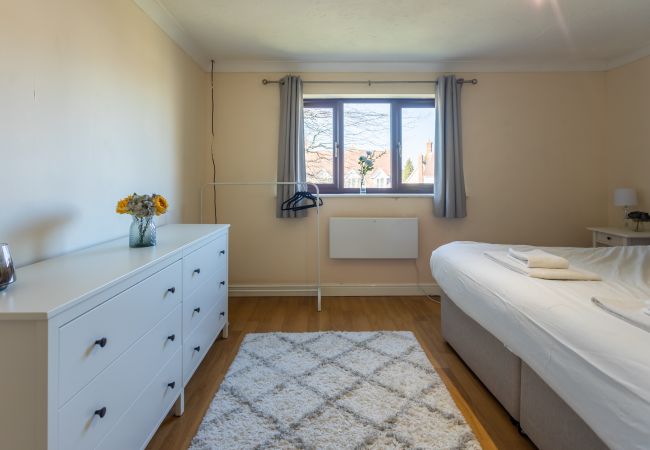 House in Colchester - Tollgate Court House in Colchester - Tollgate Court