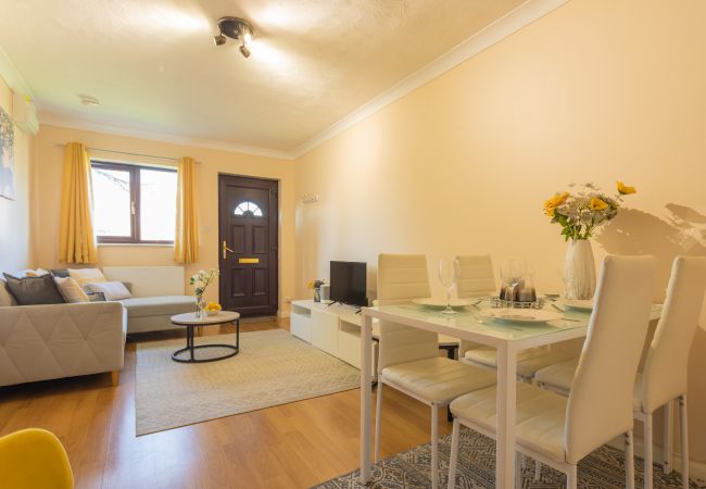 House in Colchester - Tollgate Court House in Colchester - Tollgate Court