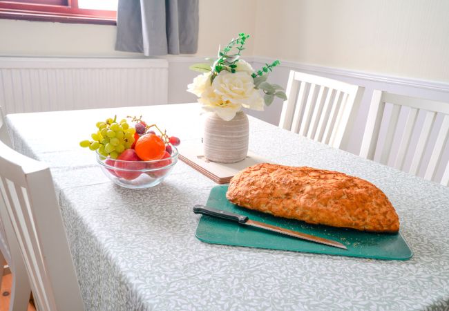 House in Wanborough - Teign House House in Wanborough - Teign House