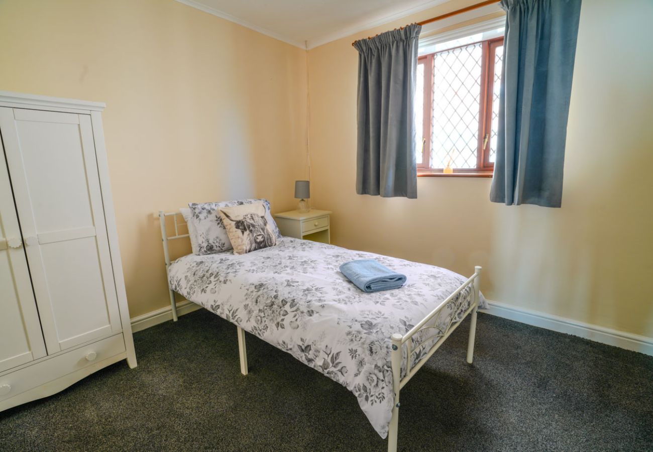 House in Wanborough - Teign House