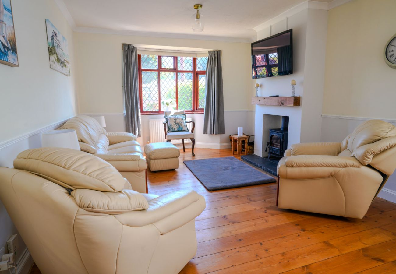 House in Wanborough - Teign House
