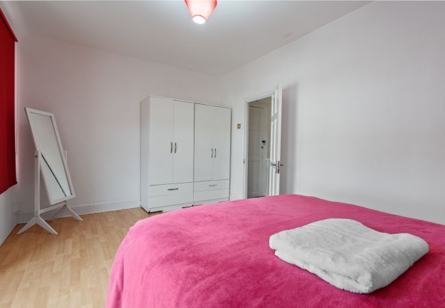 House in Barking - Ashford Road House in Barking - Ashford Road