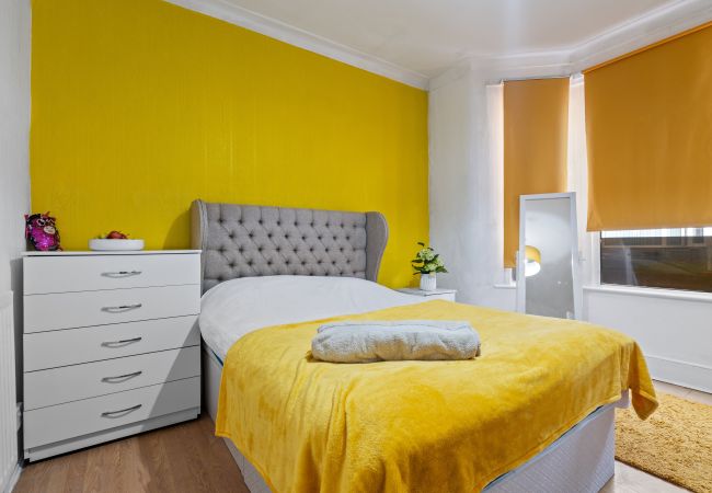 House in Barking - Ashford Road House in Barking - Ashford Road