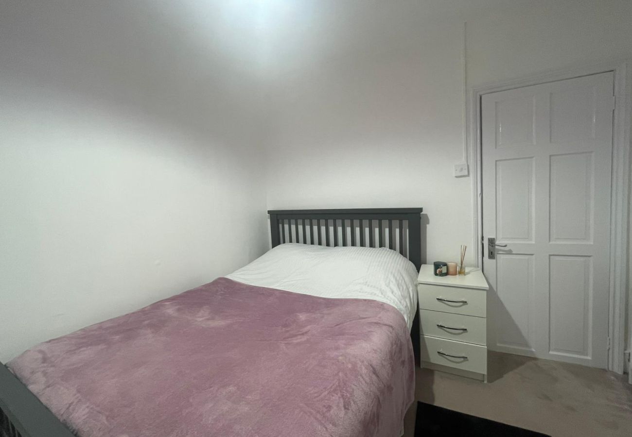 House in Barking - Ashford Road