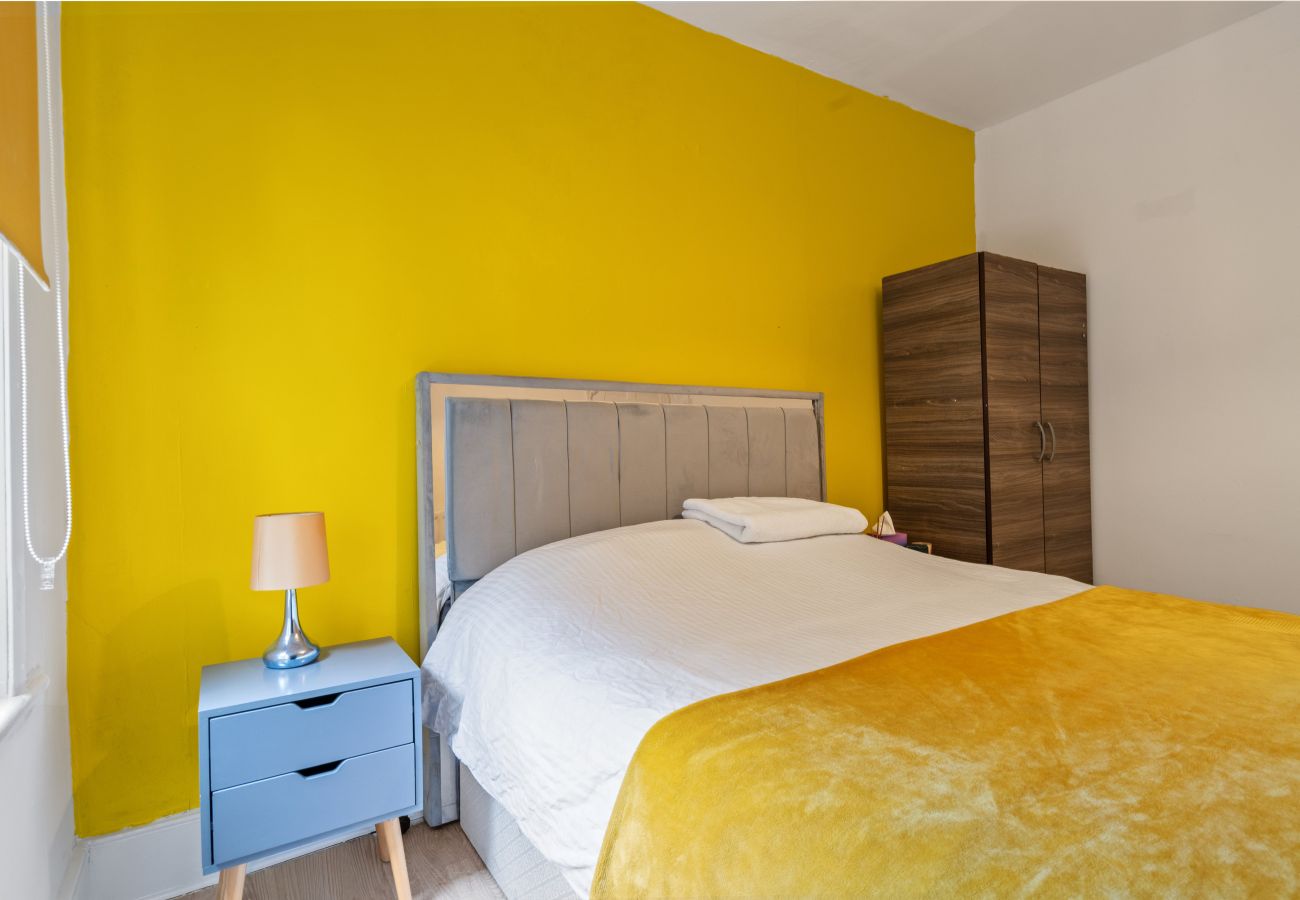 House in Barking - Ashford Road House in Barking - Ashford Road