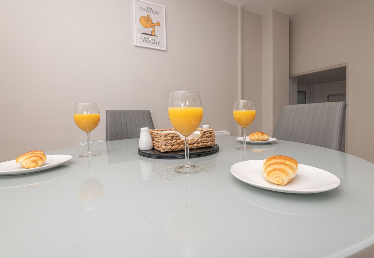 House in Liversedge - Huddersfield Road