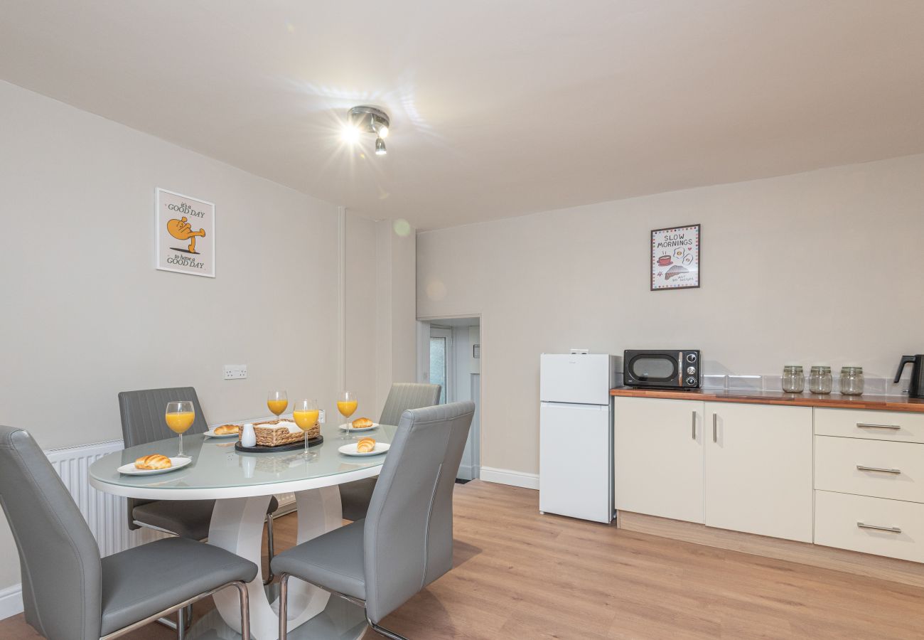 House in Liversedge - Huddersfield Road