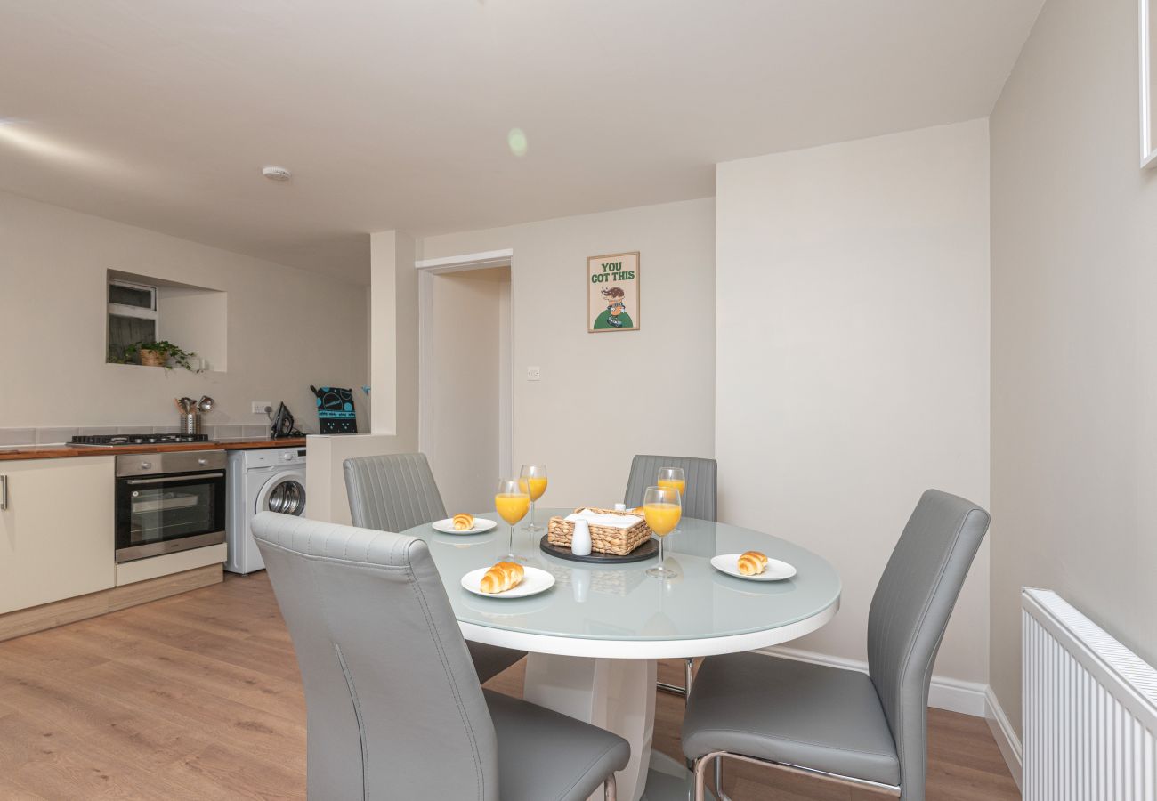 House in Liversedge - Huddersfield Road