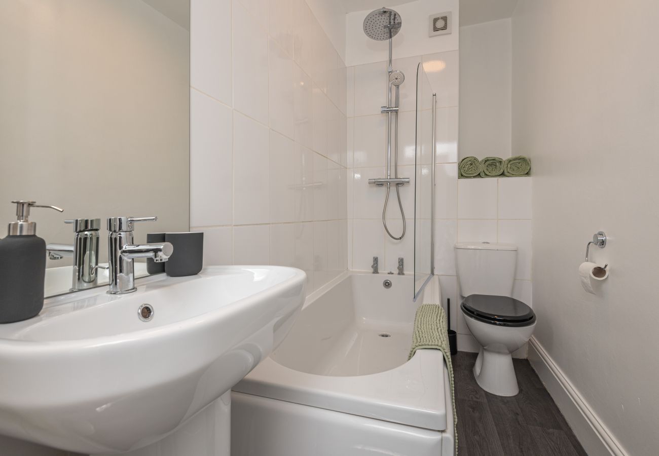 House in Liversedge - Huddersfield Road