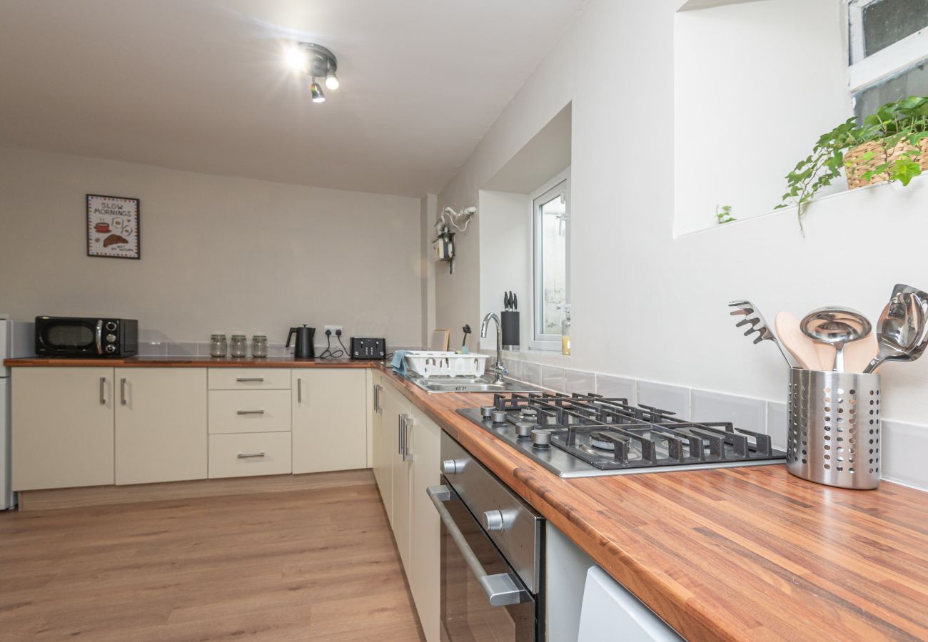 House in Liversedge - Huddersfield Road