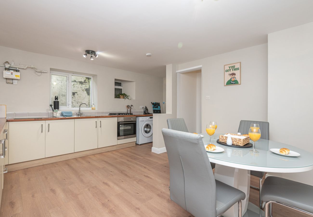 House in Liversedge - Huddersfield Road