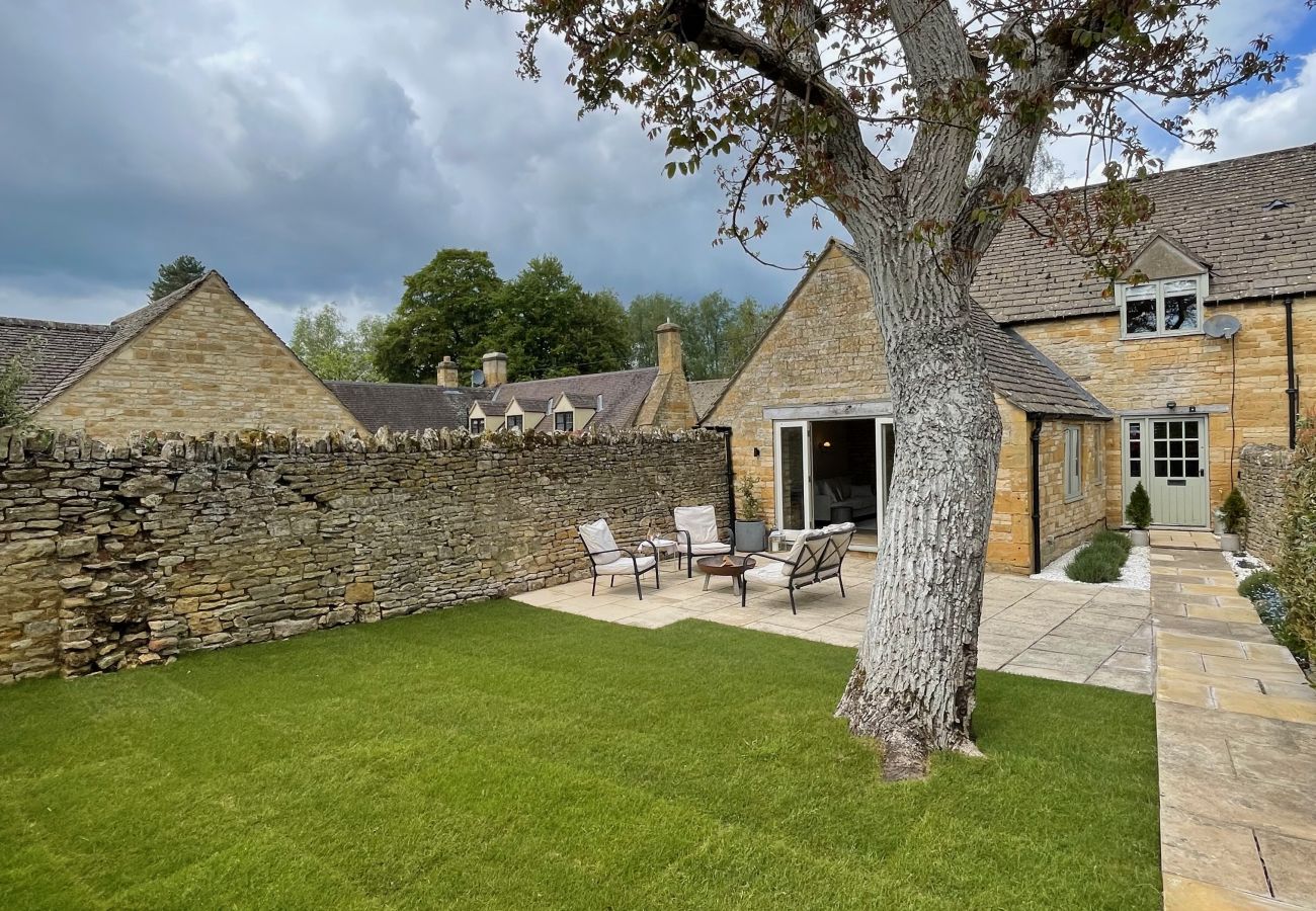 Cottage in Cheltenham - Granary Cottage
