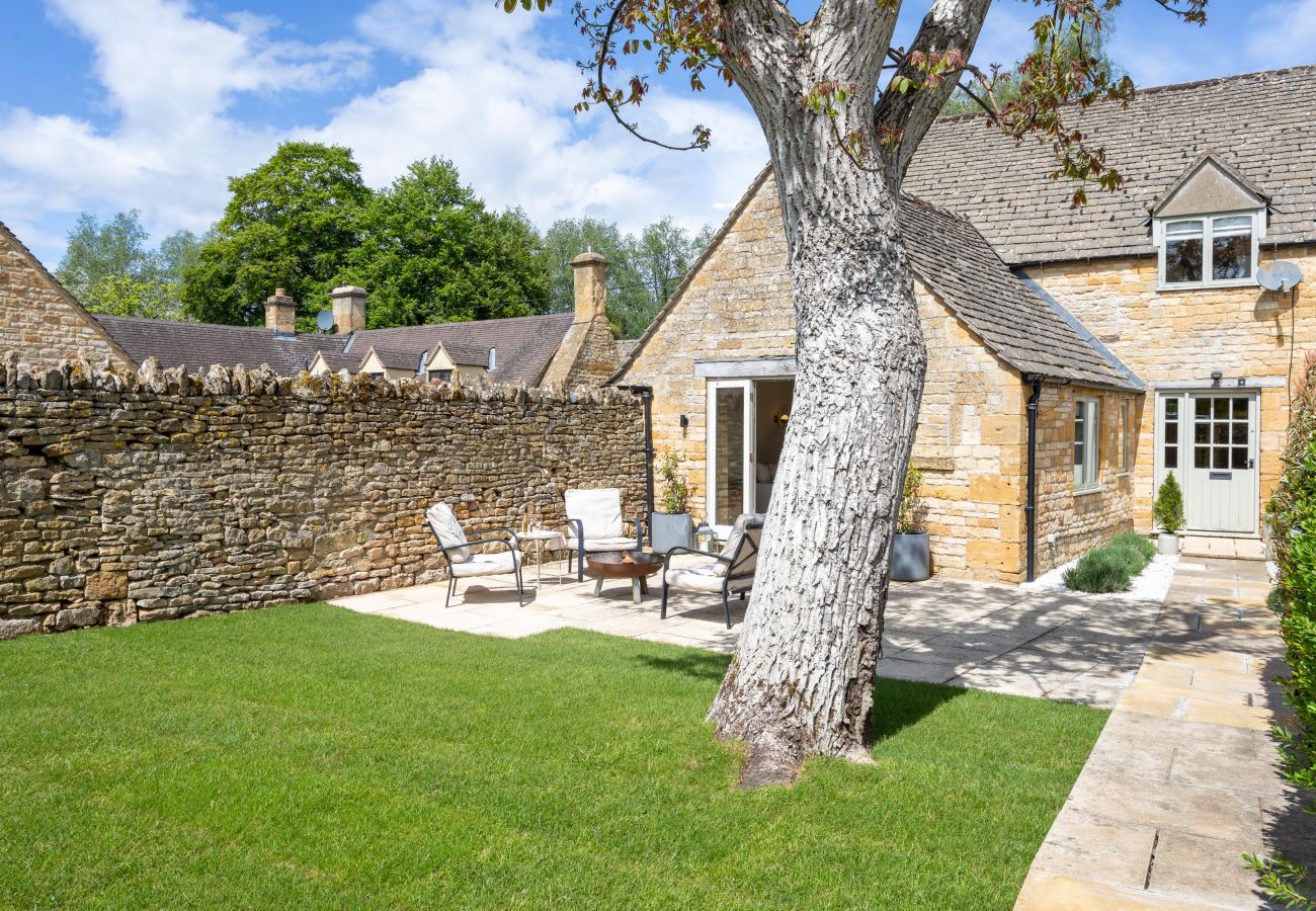 Cottage in Cheltenham - Granary Cottage