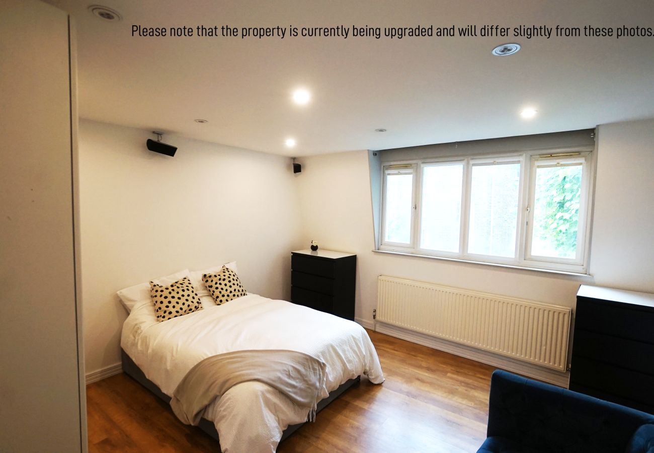 House in London - Cobham Mews