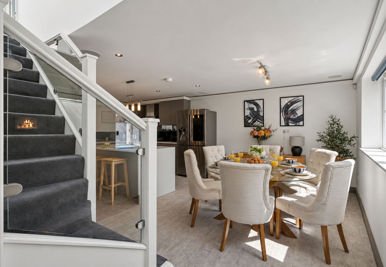 House in London - Cobham Mews