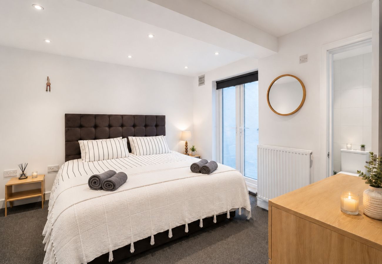 House in London - Cobham Mews