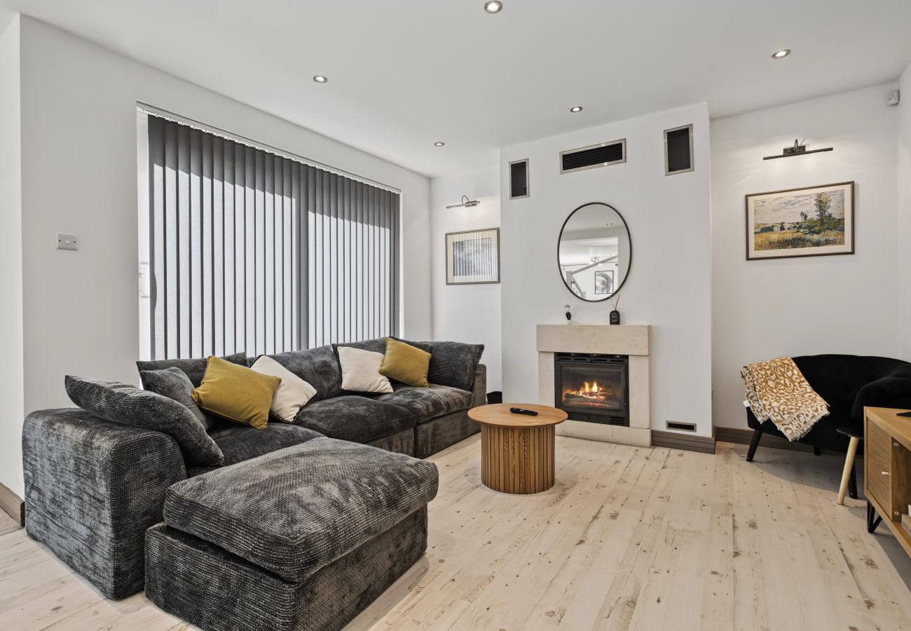 House in London - Cobham Mews
