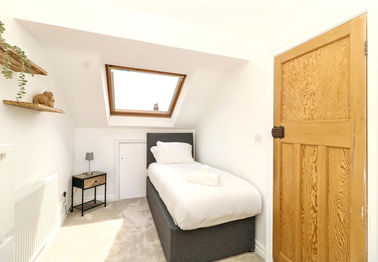 House in Manchester - Worsley Manchester