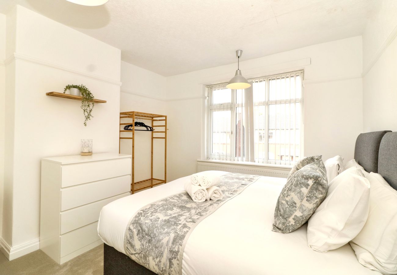 House in Manchester - Worsley Manchester