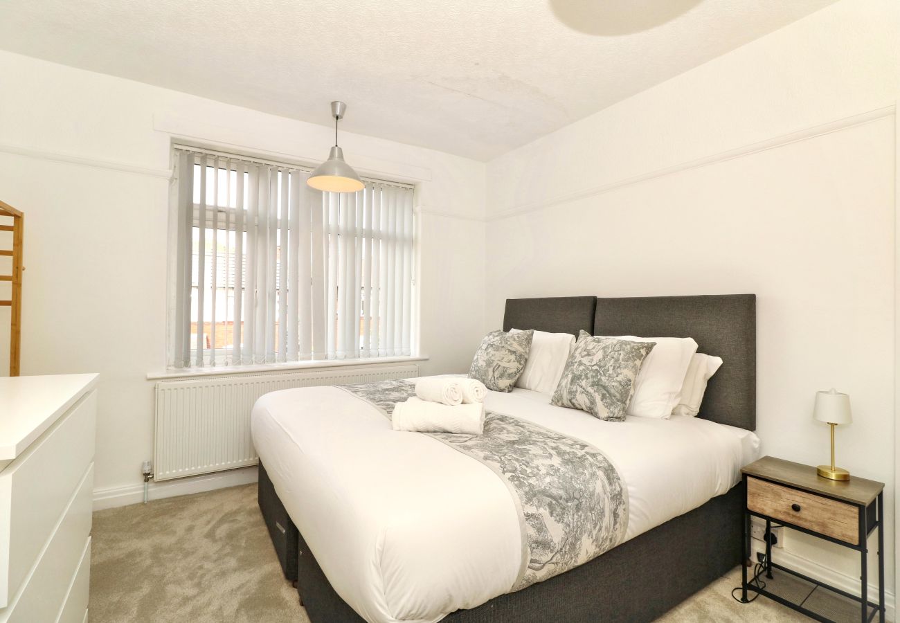 House in Manchester - Worsley Manchester