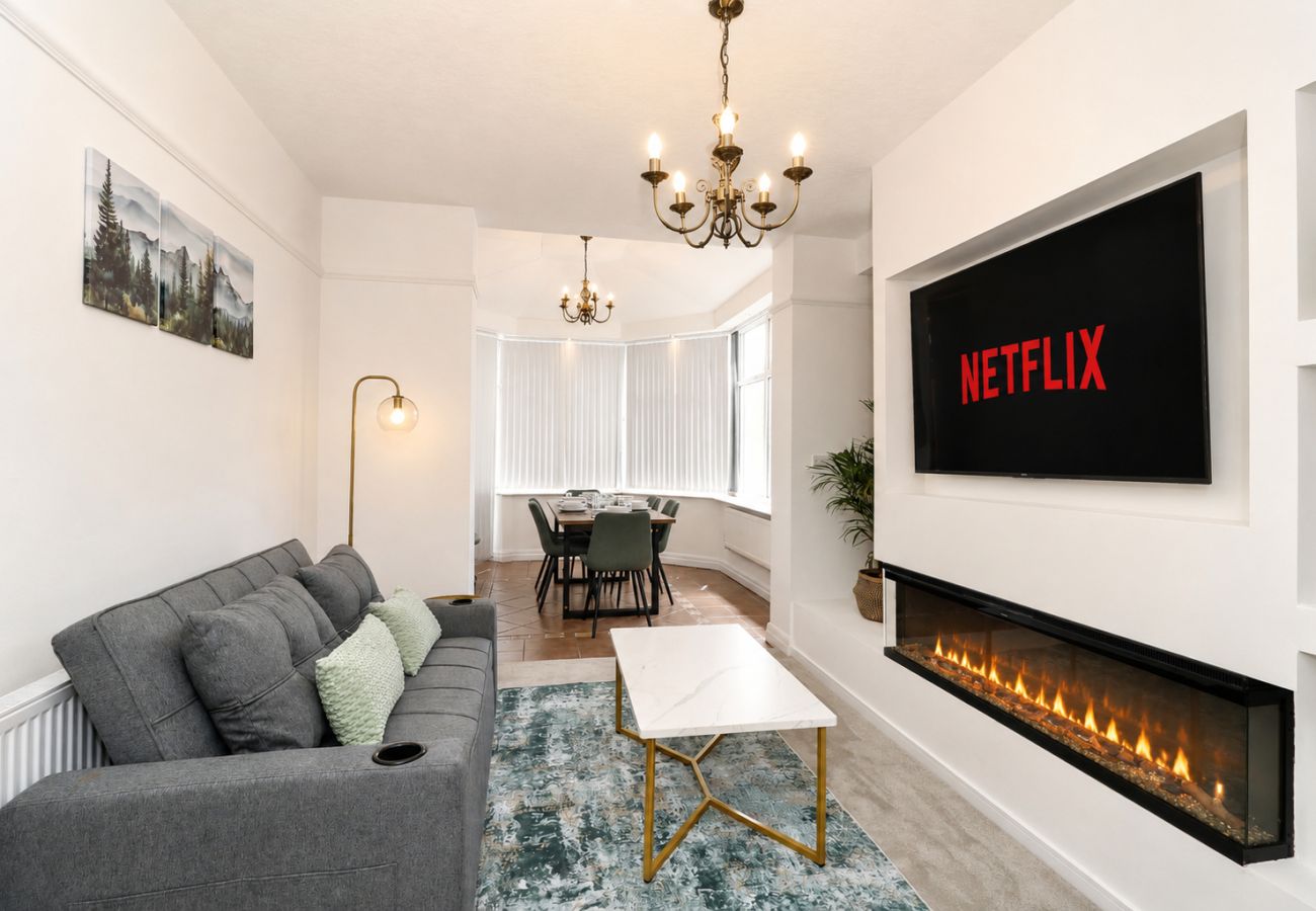 House in Manchester - Worsley Manchester