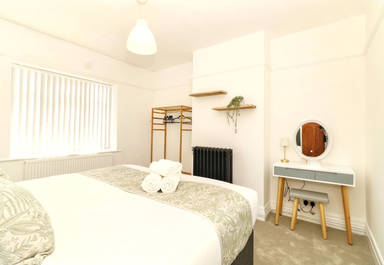House in Manchester - Worsley Manchester