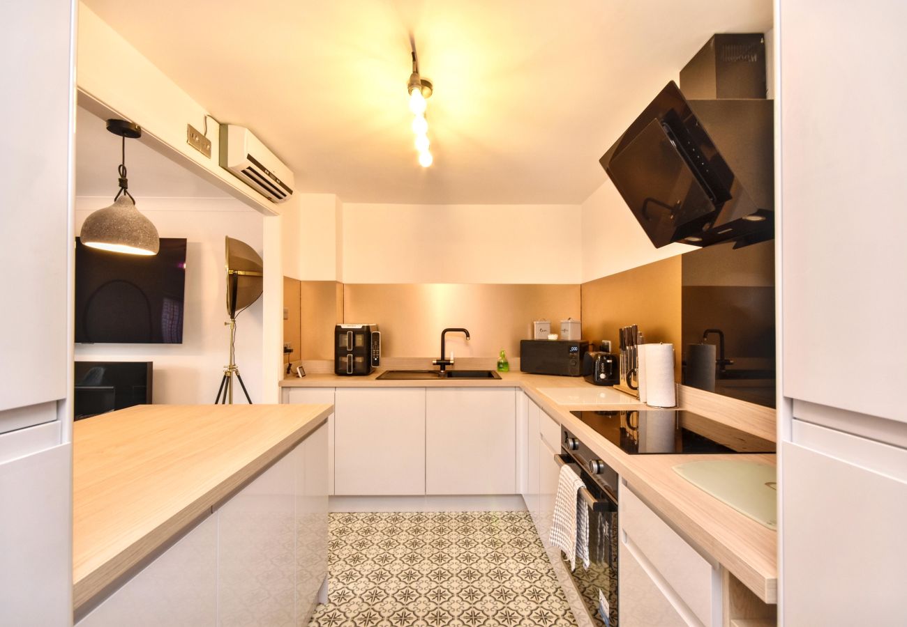 Apartment in Cardiff - Seager Drive Cardiff