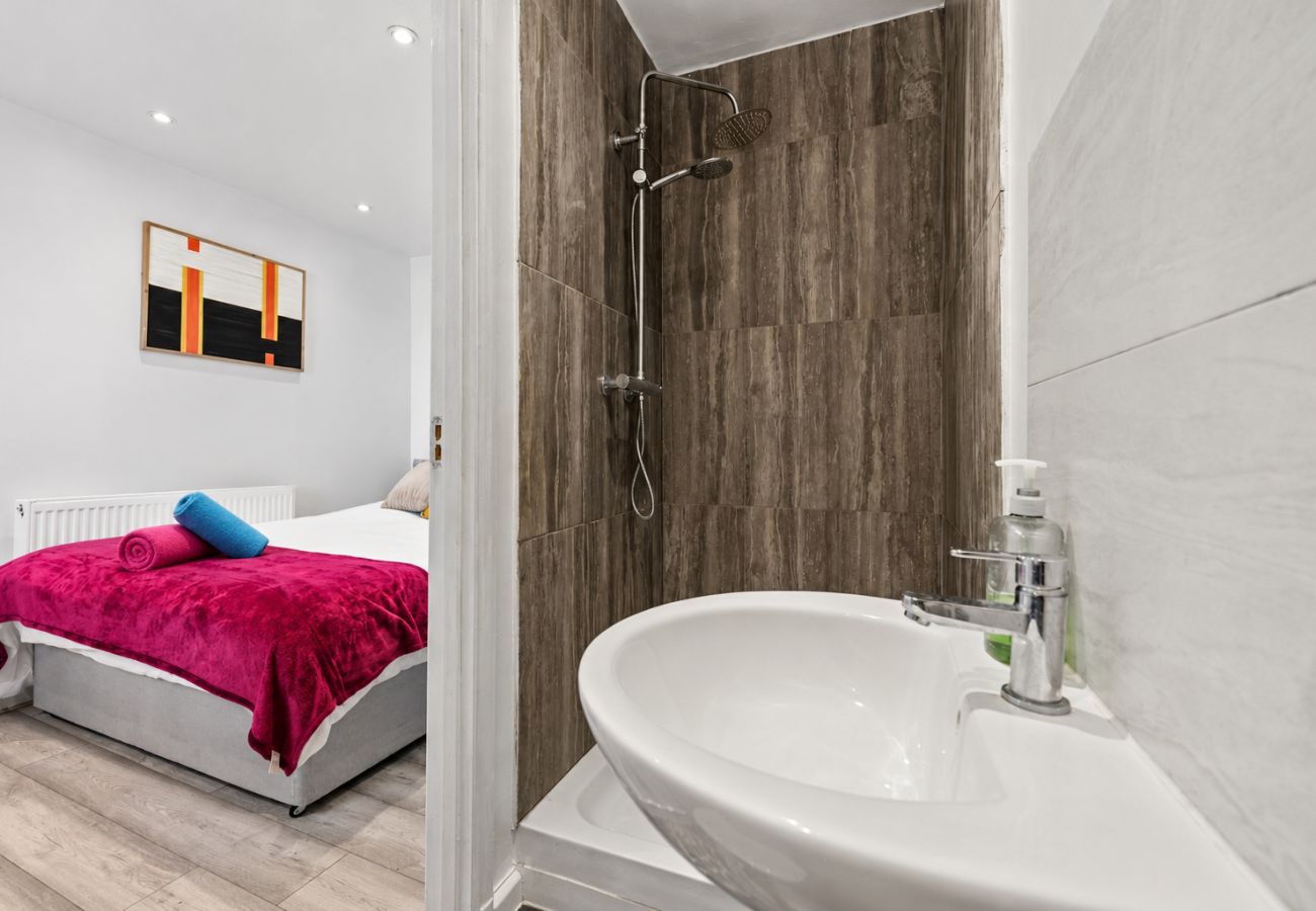 House in Bexley - Nuxley Road