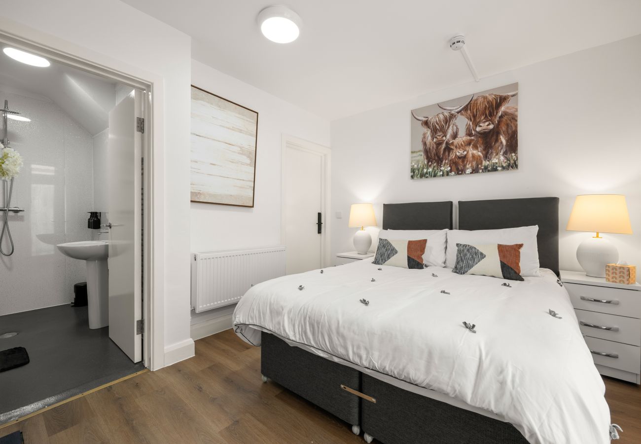 House in Croydon - Addington Road