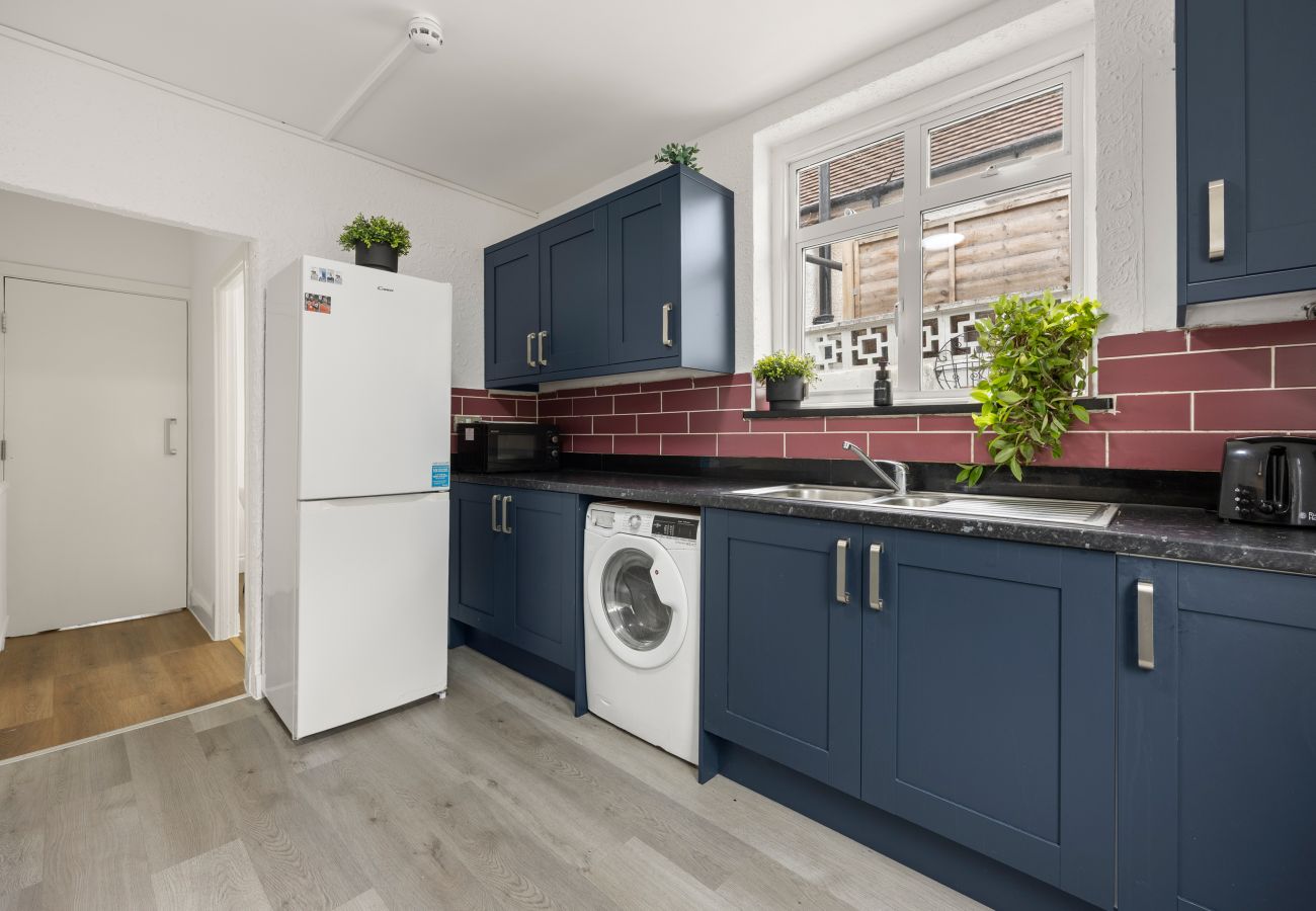 House in Croydon - Addington Road