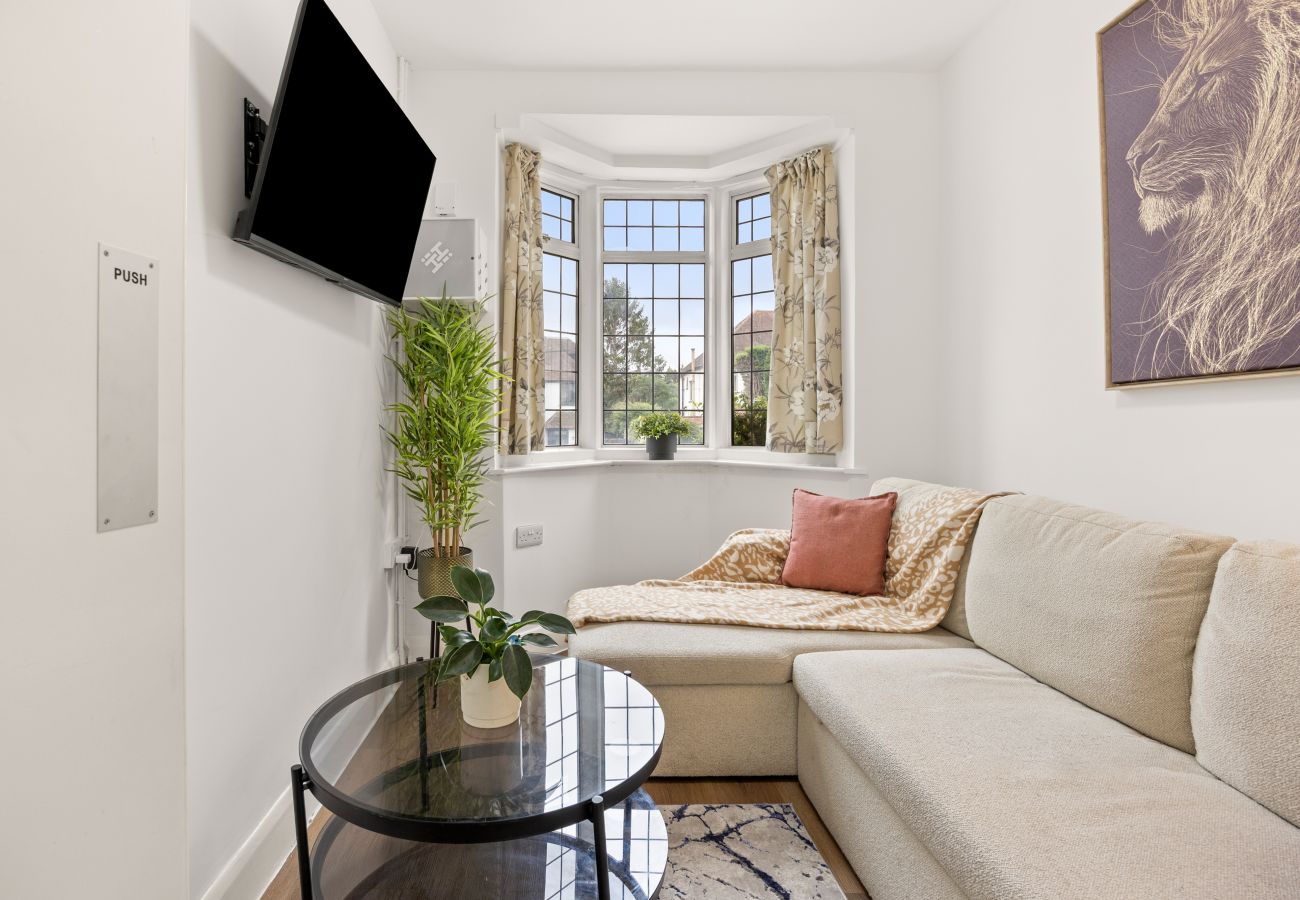 House in Croydon - Addington Road
